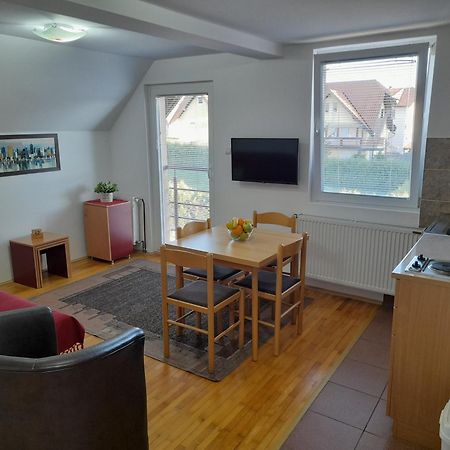 Apartmani Nova Zova ซลาตีบอร์ ภายนอก รูปภาพ